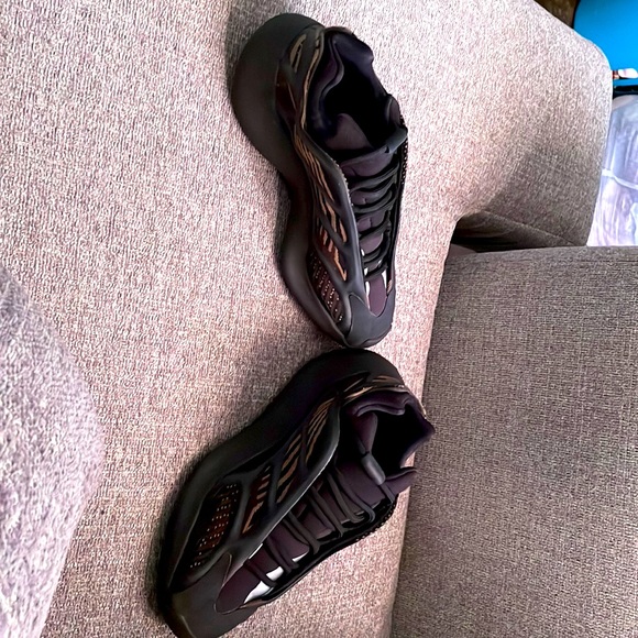 Yeezy sneaker very comfortable